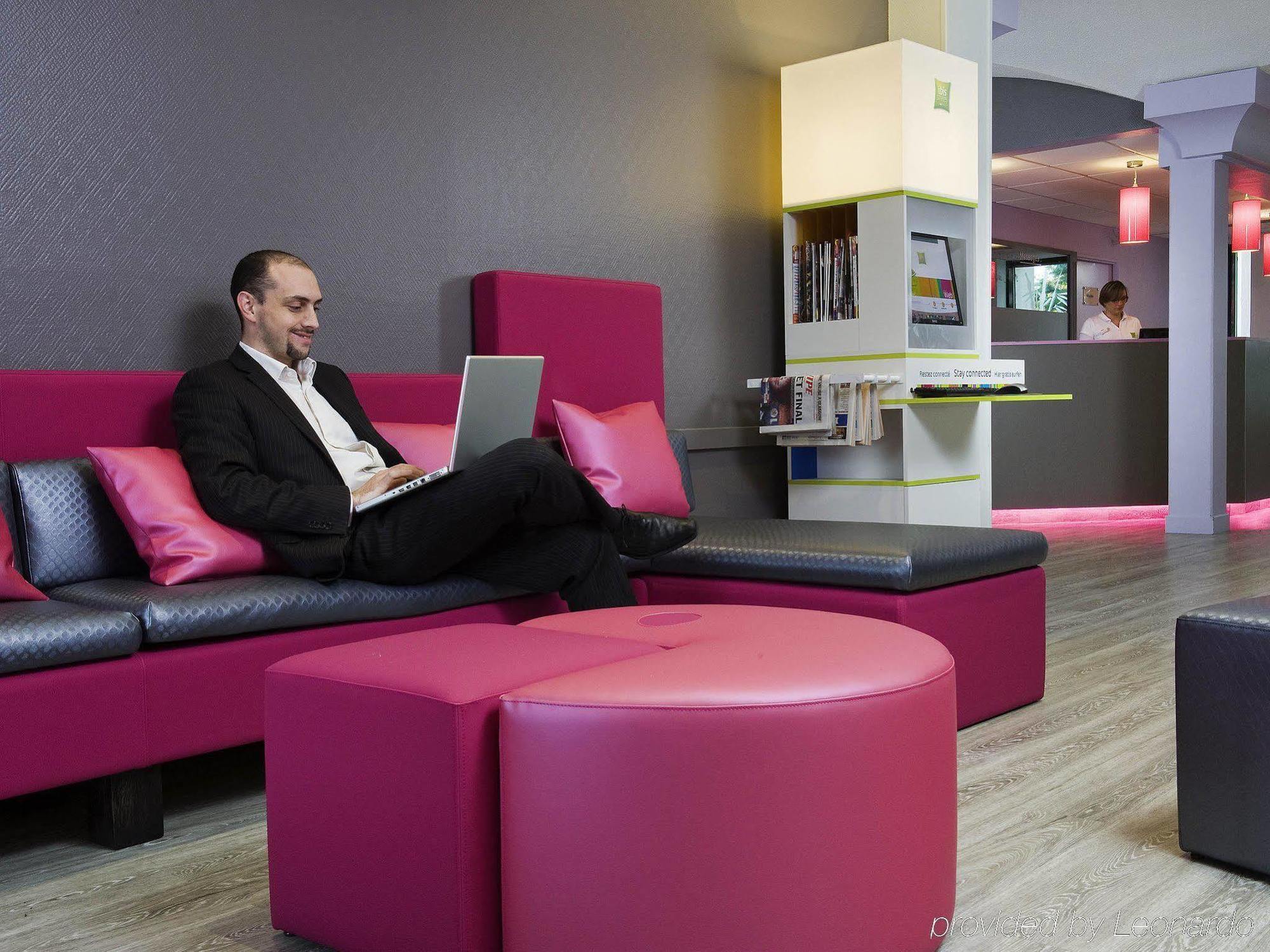Отель Ibis Styles Melun Рубель Экстерьер фото